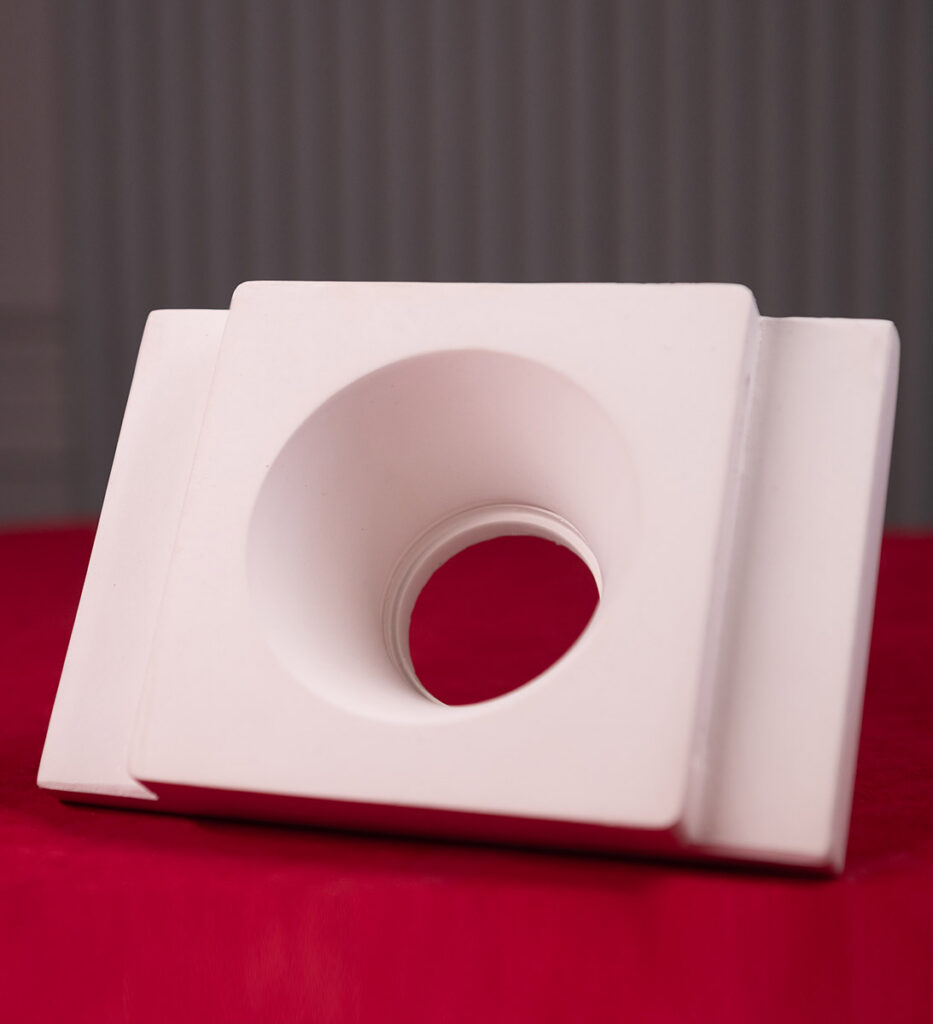 Mono Round Conic 2